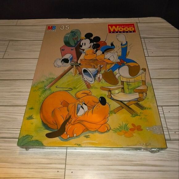 Milton Bradley Walt Disney Vintage Wood Puzzle 1982 Mickey Mouse Donald Duck - Picture 6 of 8